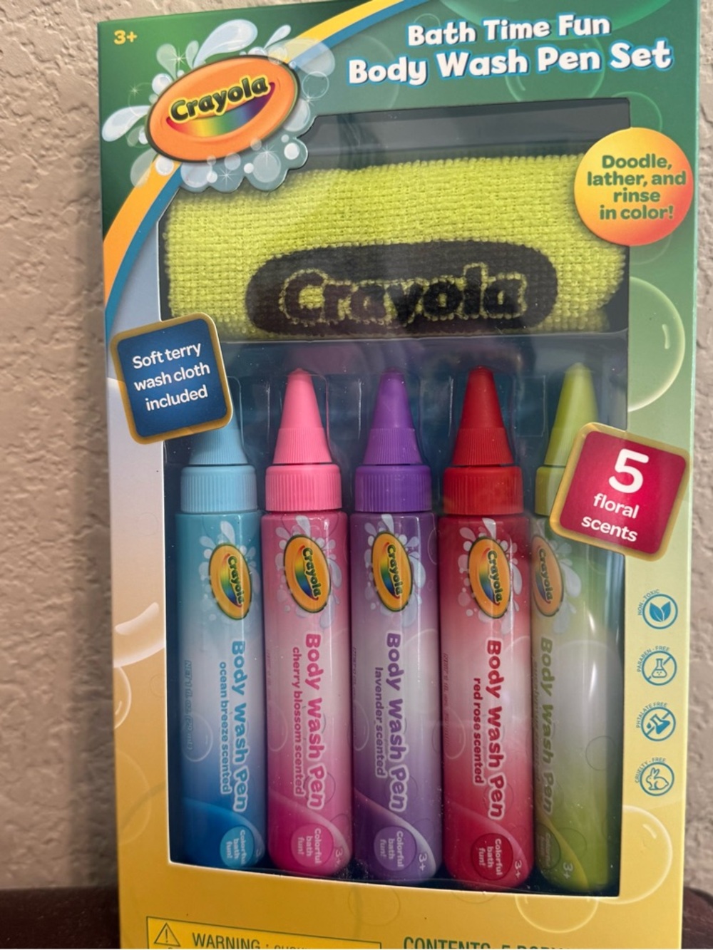 NIB Crayola Bath Time Set - Picture 3 of 7